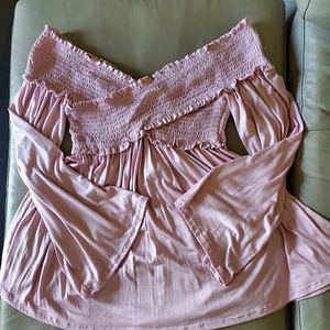 Off the shoulder top size large mauve